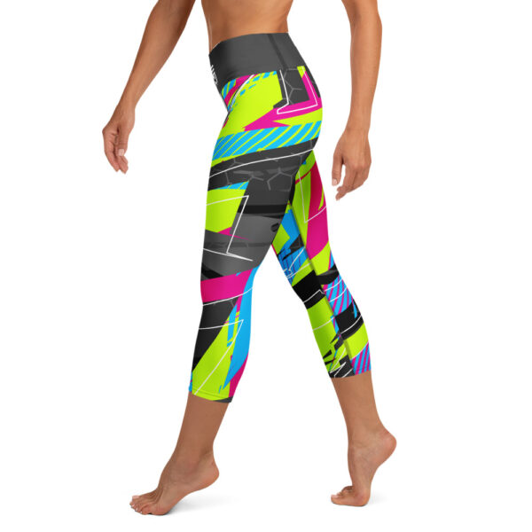 Fractured Yoga Capri Leggings
